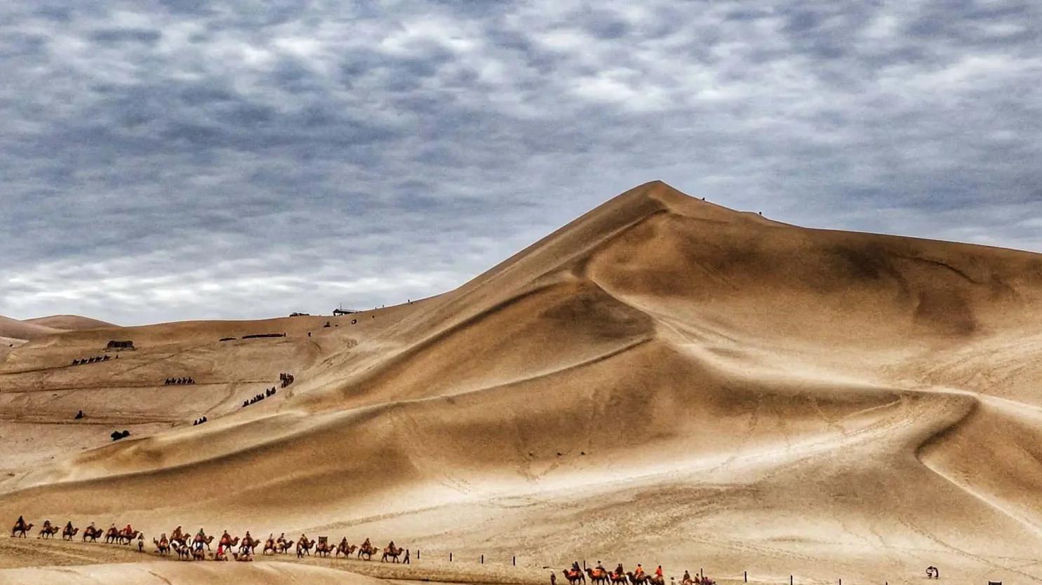 网易和河西杠上了？多款游戏推出敦煌地图