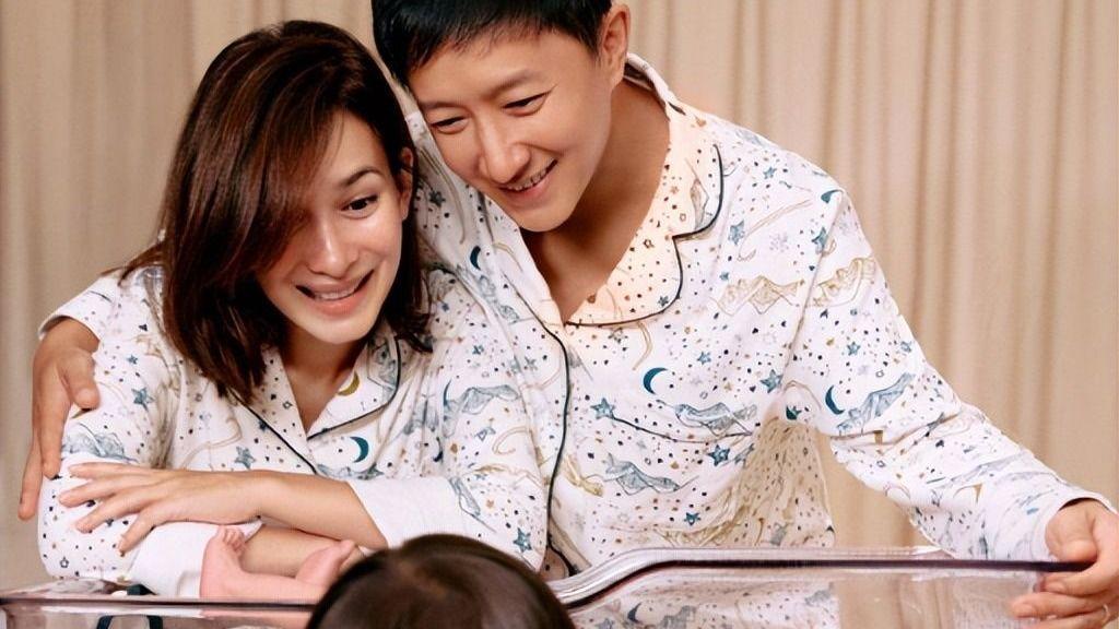 韩庚卢靖姗官宣二胎得子，媒人吴京道喜！最好的婚姻是双强且互补