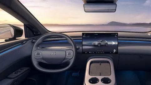 23.58万起 标配702km续航+5C超充 小鹏G7或成Model Y最强对手