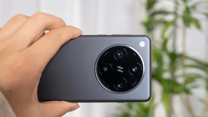 OPPOFindX8Pro，1TB版跳水1525元，入手真香？