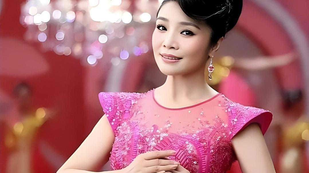 歌唱家李丹阳, 60岁至今未婚, 父母都已因病离世, 现在的她过得怎样