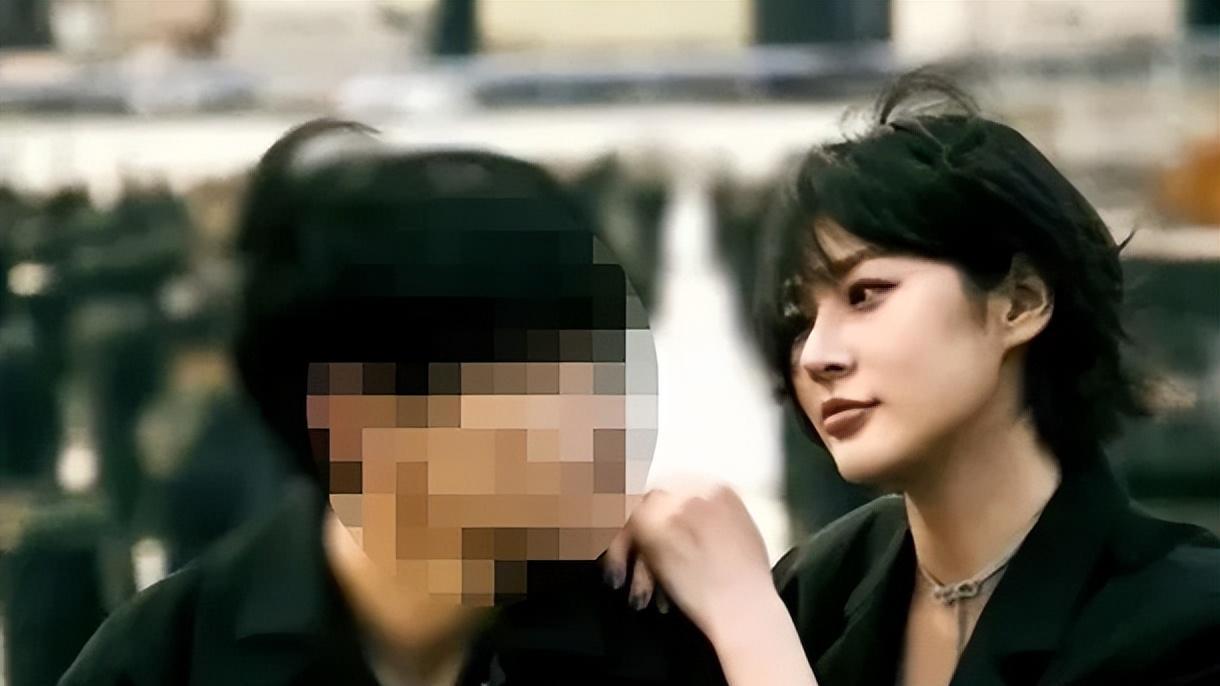 金赛纶1月8日Instagram晒结婚照，李镇浩爆料：实为海外秘密婚礼，录音曝光已故女星亲口承认