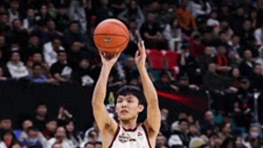 广东宏远现役球员总助攻情况，徐杰最高，3人突破一千，1人0助