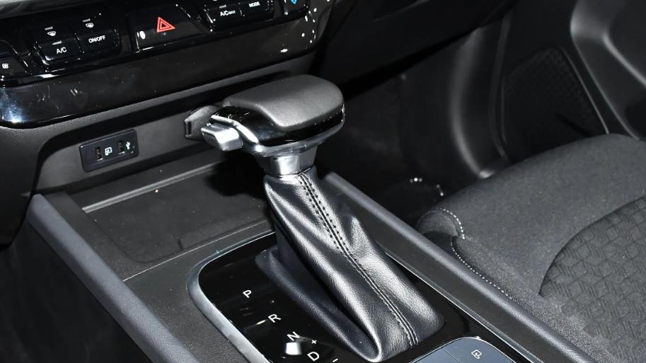 6.39万起，买小型燃油SUV，这车除了牌子不够硬还真行？