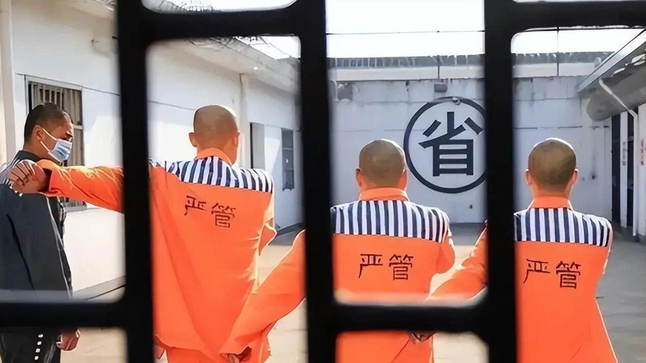 你知道吗？监狱里“不干活”的人，反而过得更苦。