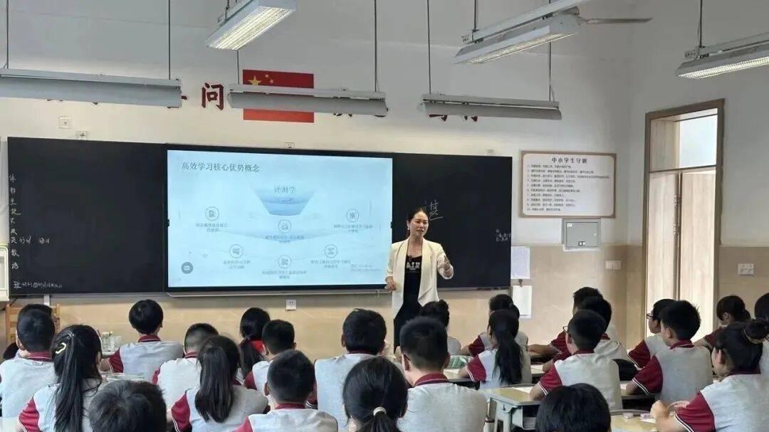 课堂教学迎来新变革！AI 如何成为老师的得力助手！