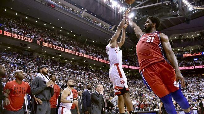 ​伦纳德压哨绝杀国王，快船险胜巩固西部第八！这一球，梦回2019！​