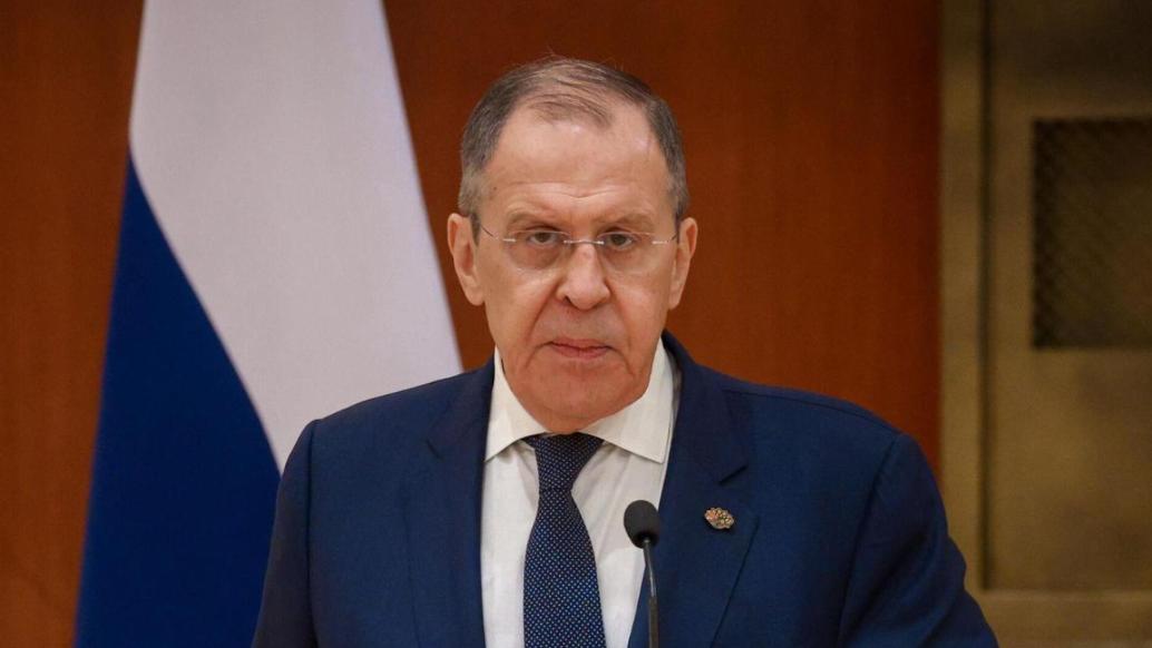 拉夫罗夫甩出王炸：拿枪顶着乌克兰脑袋，逼全世界签字画押？