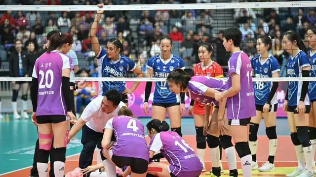 李盈莹回应伤情：韧带损伤，将积极治疗，天津女排主教练用人遭疑