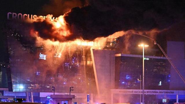 中方记者遭恐袭？乌军肠子悔青了，普京却没留情面，必须立案调查