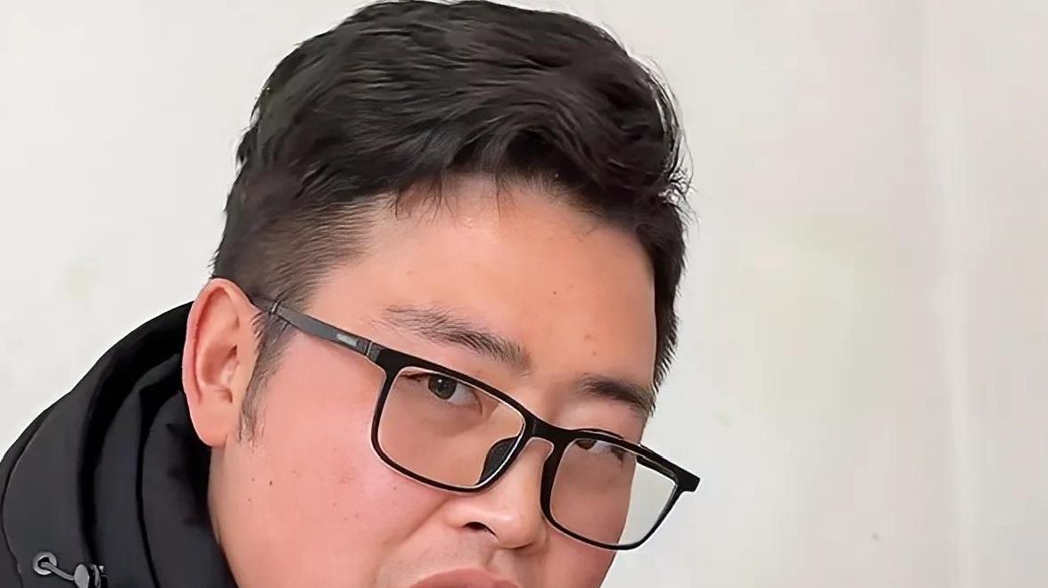 西西跟随牟妈妈去江苏，小月亮是否出现引发网民猜测