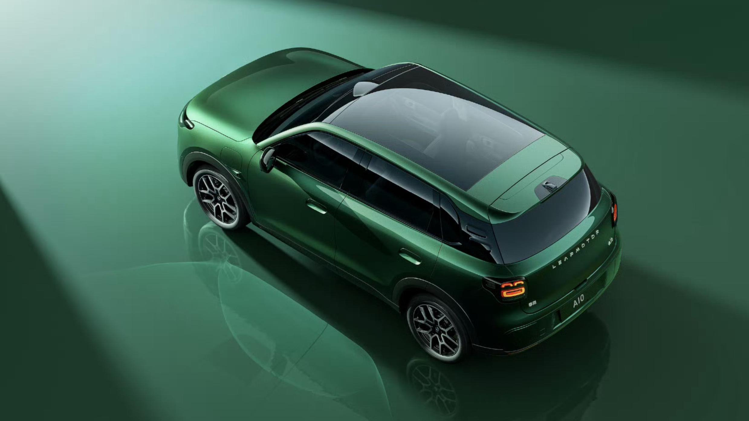 Stellantis押注！零跑A10或将全球上市，剑指比亚迪Atto 2