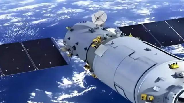 惊险一幕发生！美国星链盯上中国卫星，仅隔200米上演致命交锋