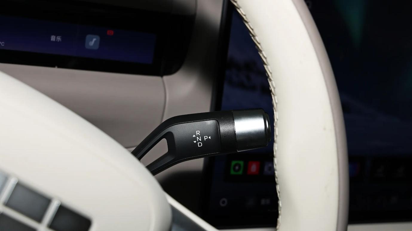 同样起步17万多，银河M9相比钛7有六座优势，精致感如何？