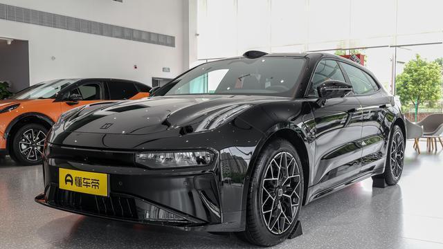 极氪001再进化：性能与智能的全新尝试