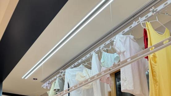 曾经高攀不起，如今白菜价，消费降级是福是祸？