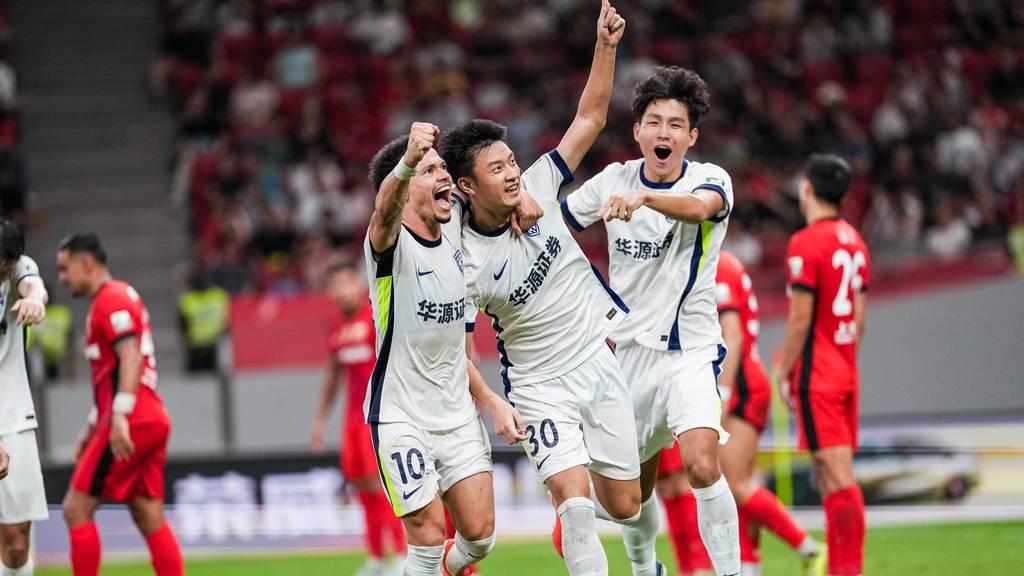 跌宕起伏！中超-莱昂纳多读秒绝杀 海港3-2三镇升至榜首位置