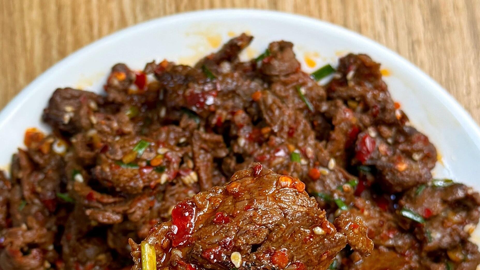 这盘孜然牛肉香到灵魂蹦迪！3步搞定餐厅级美味，厨房小白秒变大神