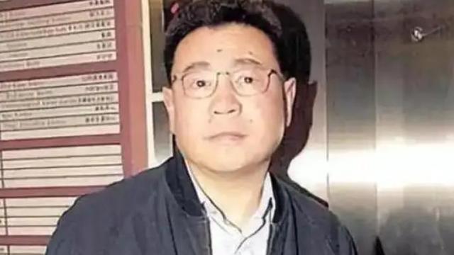 “睡遍”全港女星的他，如今斥3亿巨资换肾后，大彻大悟