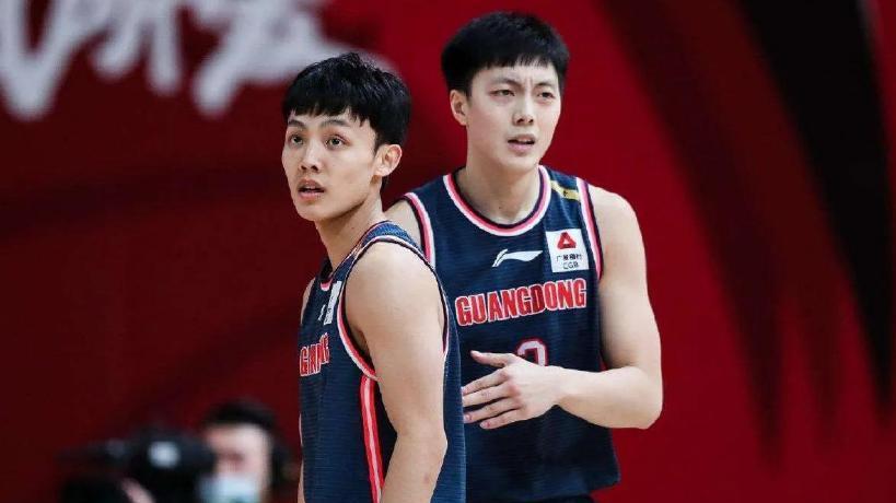 2025CBA季后赛：山西队123-81大胜广东队，系列赛首战告捷，广东队暴露哪些问题？