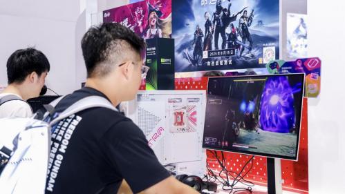 TCL华星×三星联合发布玄龙骑士电竞显示器新品，定义沉浸式电竞新未来