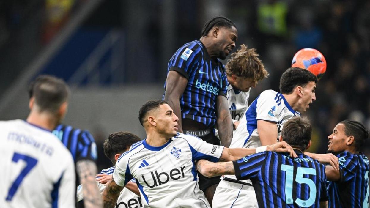 4-0横扫！意甲榜首易主，国米挤掉米兰，法布雷加斯惨败