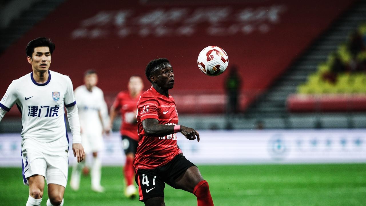 徐正源续约引热议，2人将被送走，球迷：不加大投入，依旧一场空