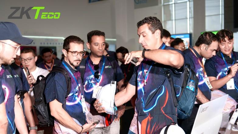 熵基科技全球合作伙伴大会2025：一场科技与创新的盛宴