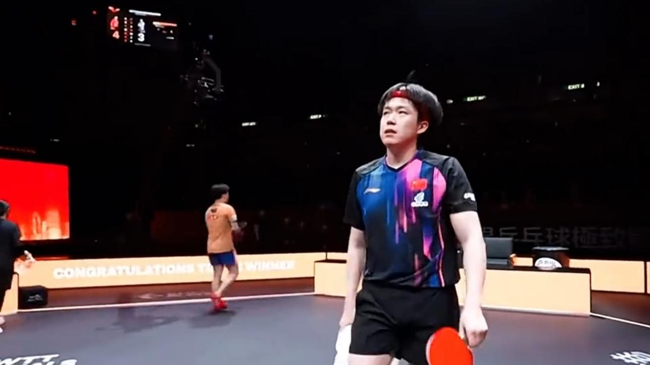 绝境1-3！王楚钦暂停后爆发，孙逊两句话救回整场比赛