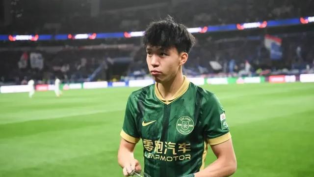 含金量十足！王钰栋登顶中超射手榜第1名，崔康熙评价一针见血