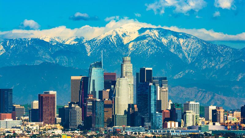 和一个在洛杉矶住了10年的主编，聊了3个小时