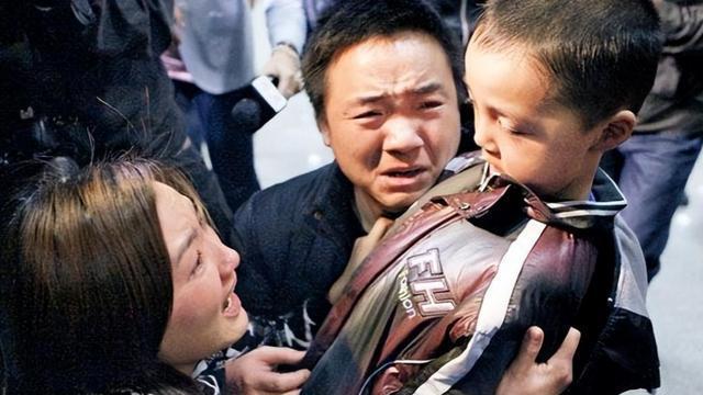 2008年，深圳3岁男孩家门口被拐，三年后他在人群中一眼认出生父