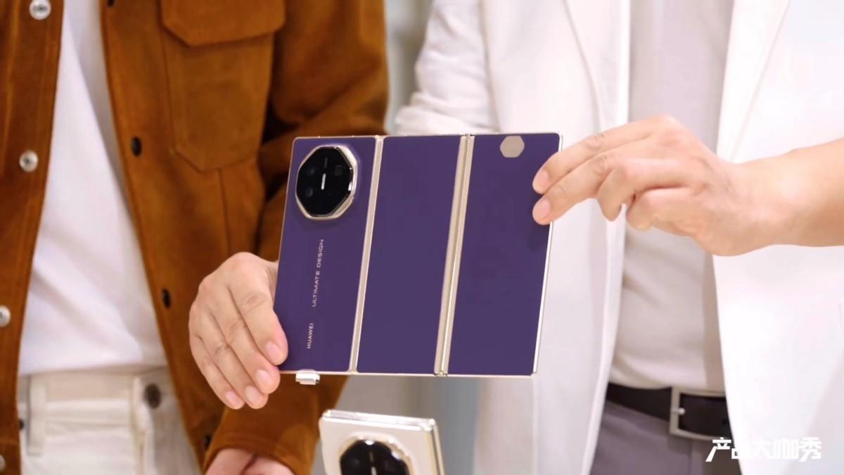 鸿蒙大屏体验惊艳全场！何刚马龙直播畅谈华为Mate XTs 非凡大师