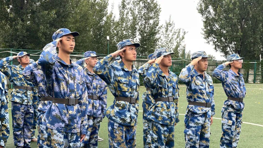 为什么越管，孩子越反？——谈谈青春期孩子的心理需求【迈向阳光】