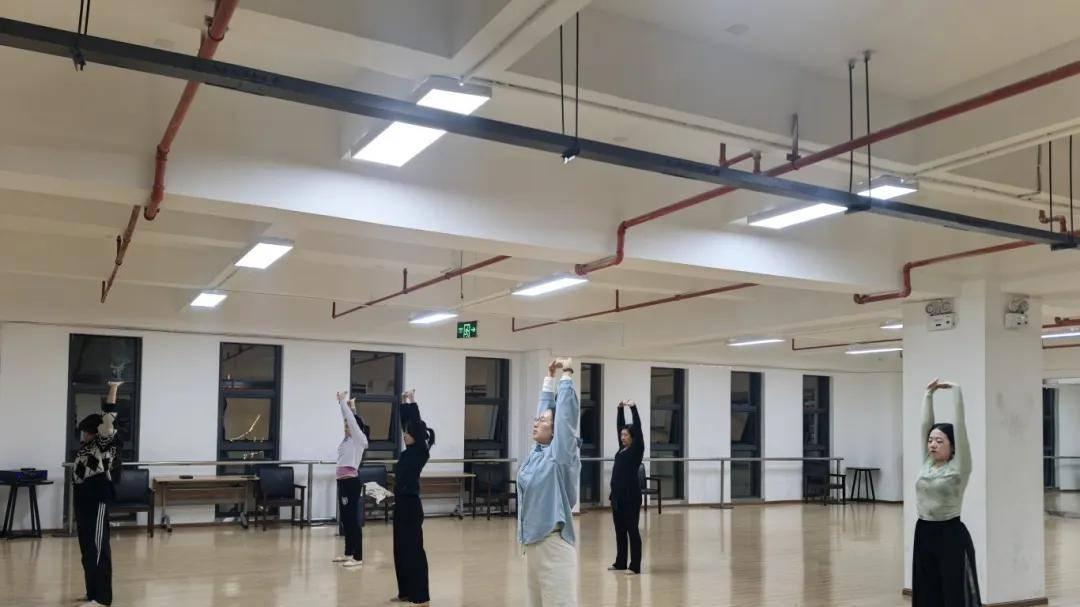 这些课程好喜欢！媒体聚焦市民点赞春城职工夜校