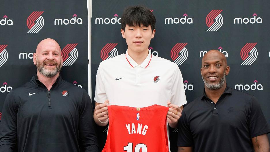 季前赛就撞墙，杨瀚森身上问题挺多，有些能解决有些注定跟一辈子