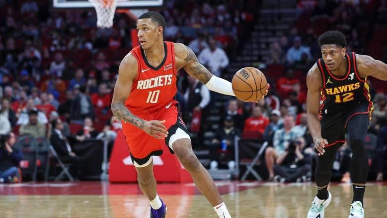 15-12！这是史密斯在火箭的改变，他已从探花水货变身杜兰特绝配