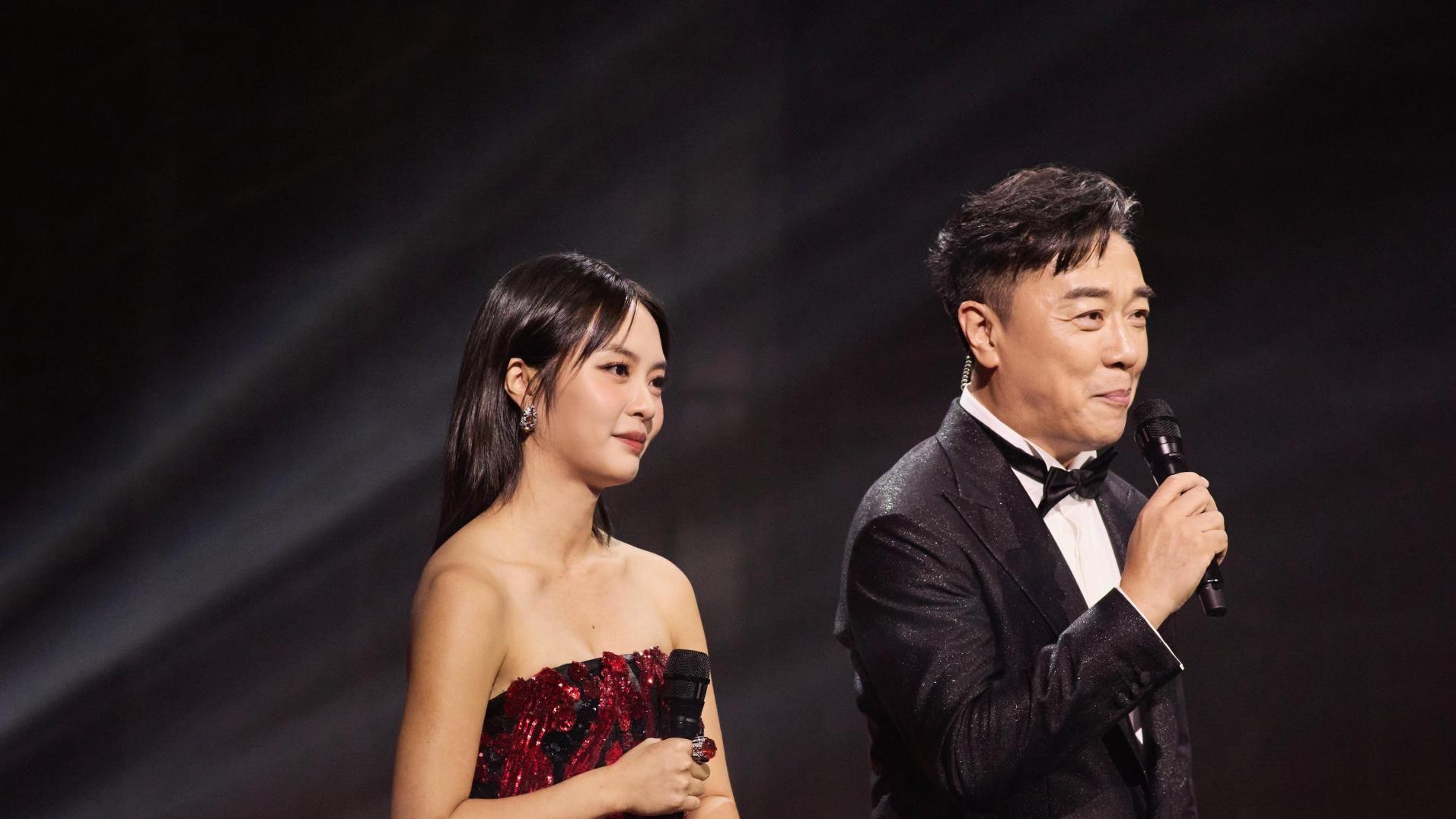 新加坡演员黄暄婷闪耀《红星大奖2025》奖项口碑演技突破大丰收