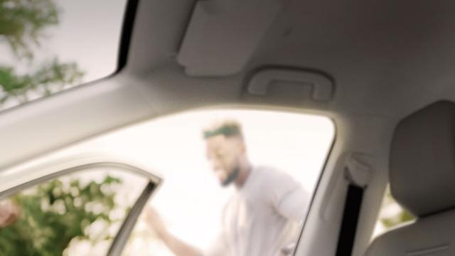 设计无新意塑料感极强，全新丰田RAV4内饰预告官图发布