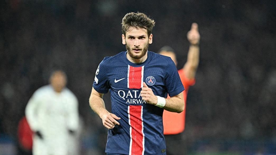 欧冠焦点战：大巴黎3-1逆转维拉，现场多视角还原，太丝滑了