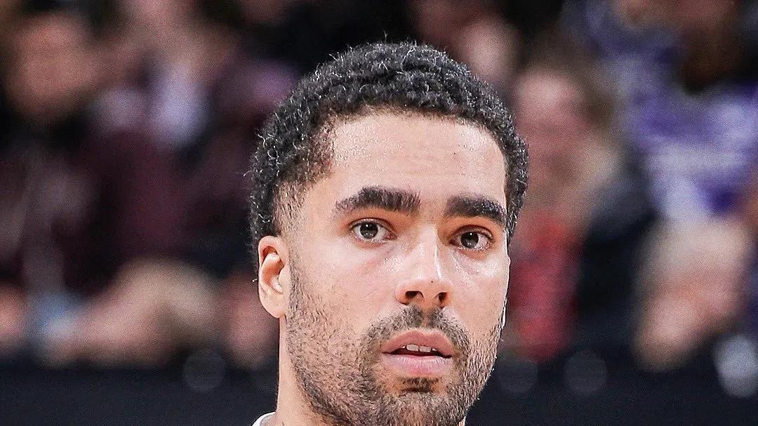 肖华回应！逐出联盟！公开打假球，NBA生涯结束