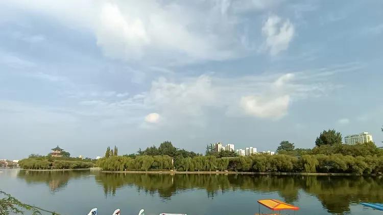 高阳台 致流逝的青春（外两首）