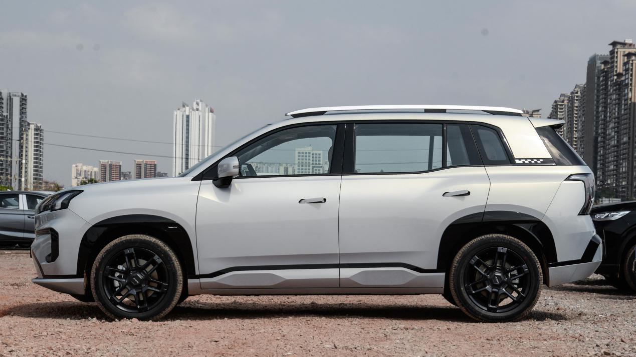 13万级纯电SUV新卷王？续航650km+7.9s破百，家用通勤都合适@序号-80