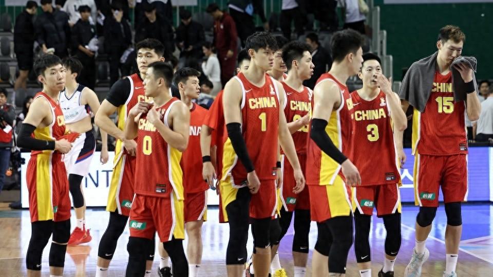 世预赛积分榜出炉，中国男篮出线形势严峻！