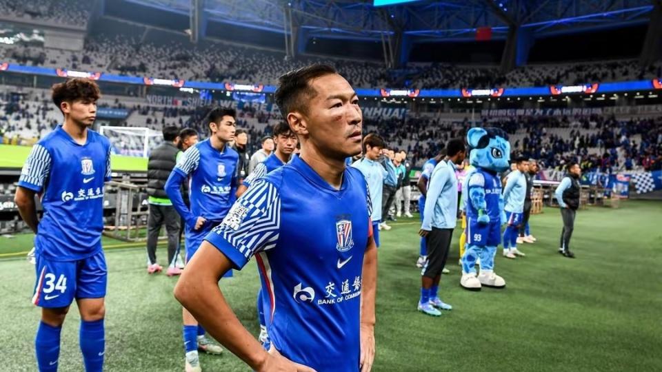 申花丢冠，斯卢茨基甩锅，高层需要反思，外援成命门，下赛季最后夺冠机会