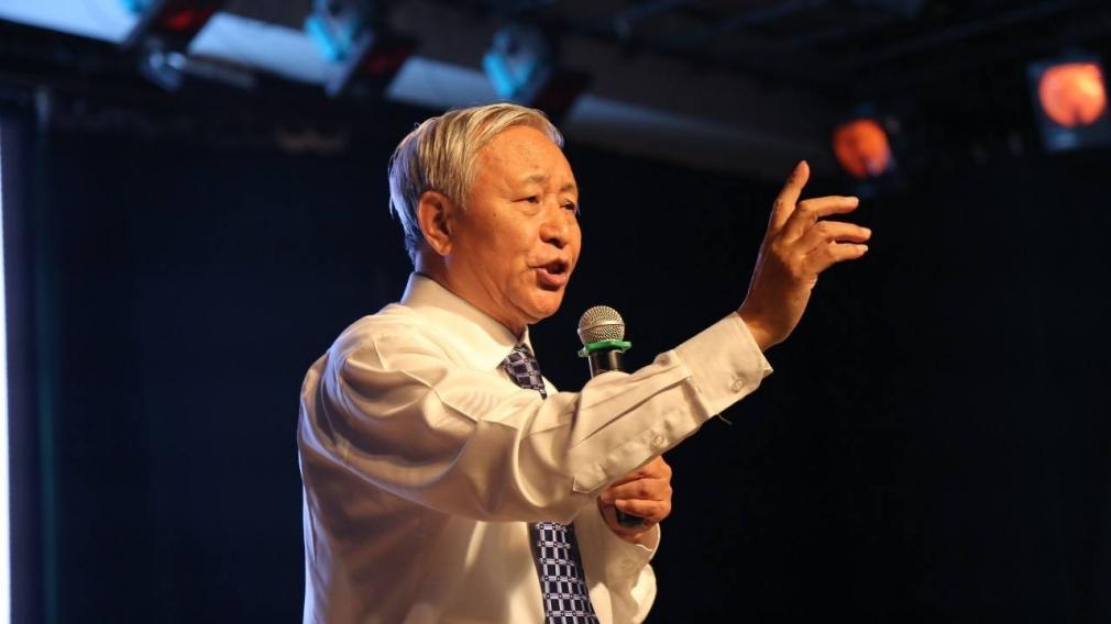 有多少名人点评过科幻小说《太空之城反击》？#太空之城反击#