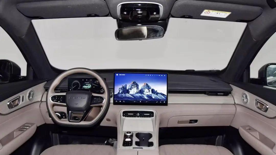 奇瑞风云T8：空间够用吗？能满足全家出行吗？