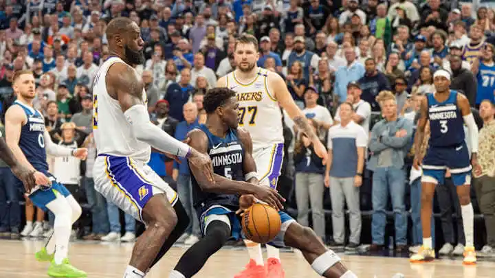 再见了湖人！淘汰原因身材太矮？还是战略失误？