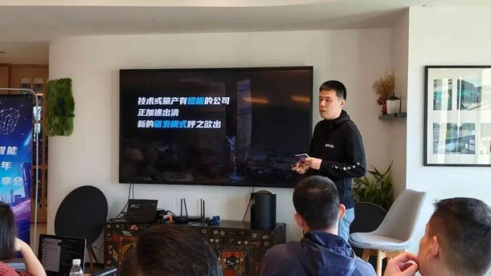 一家「非著名」智驾公司的十年