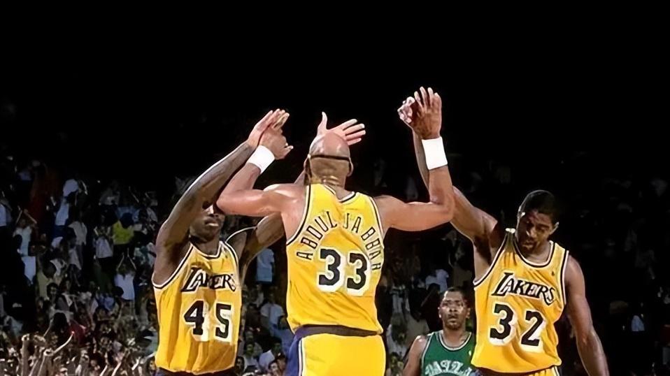 詹姆斯被那么多人质疑的5大原因，第3点是致命伤，第5点无法辩解